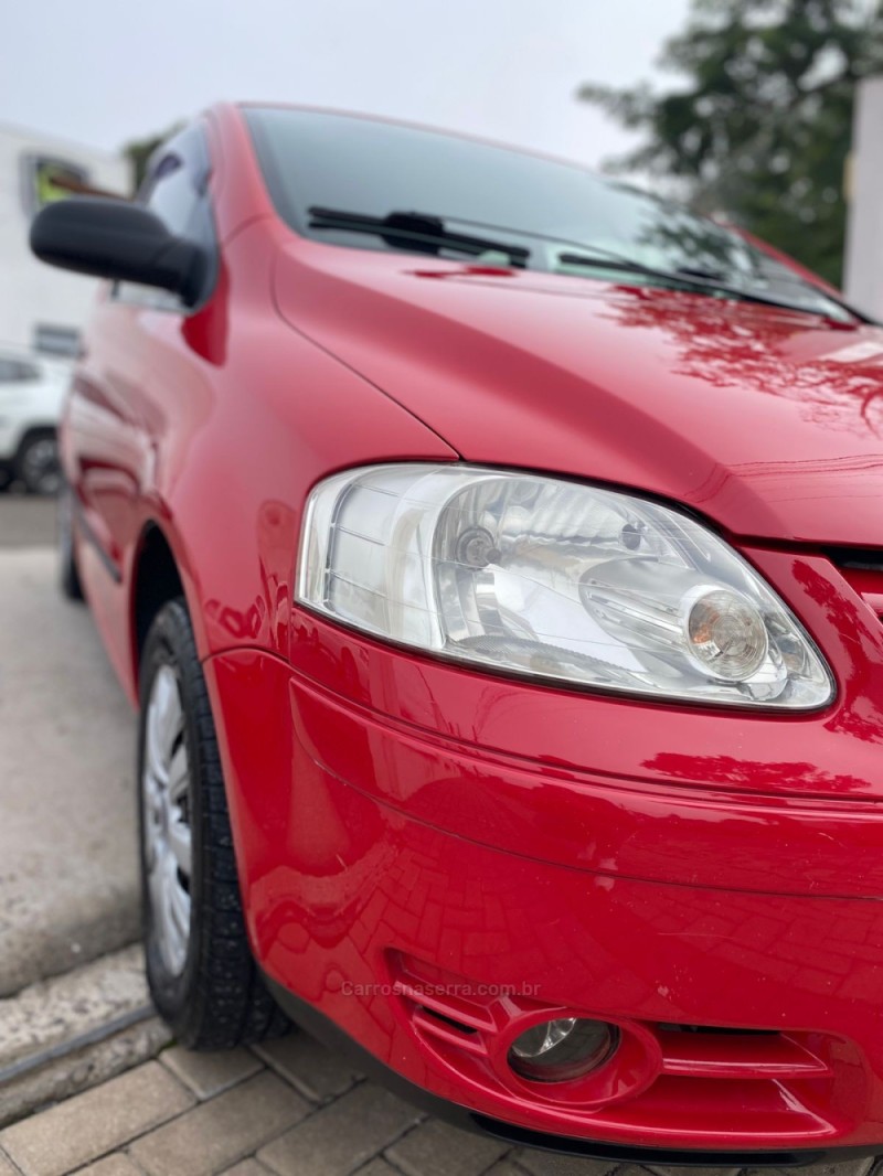 FOX 1.0 MI 8V FLEX 2P MANUAL - 2004 - VENâNCIO AIRES