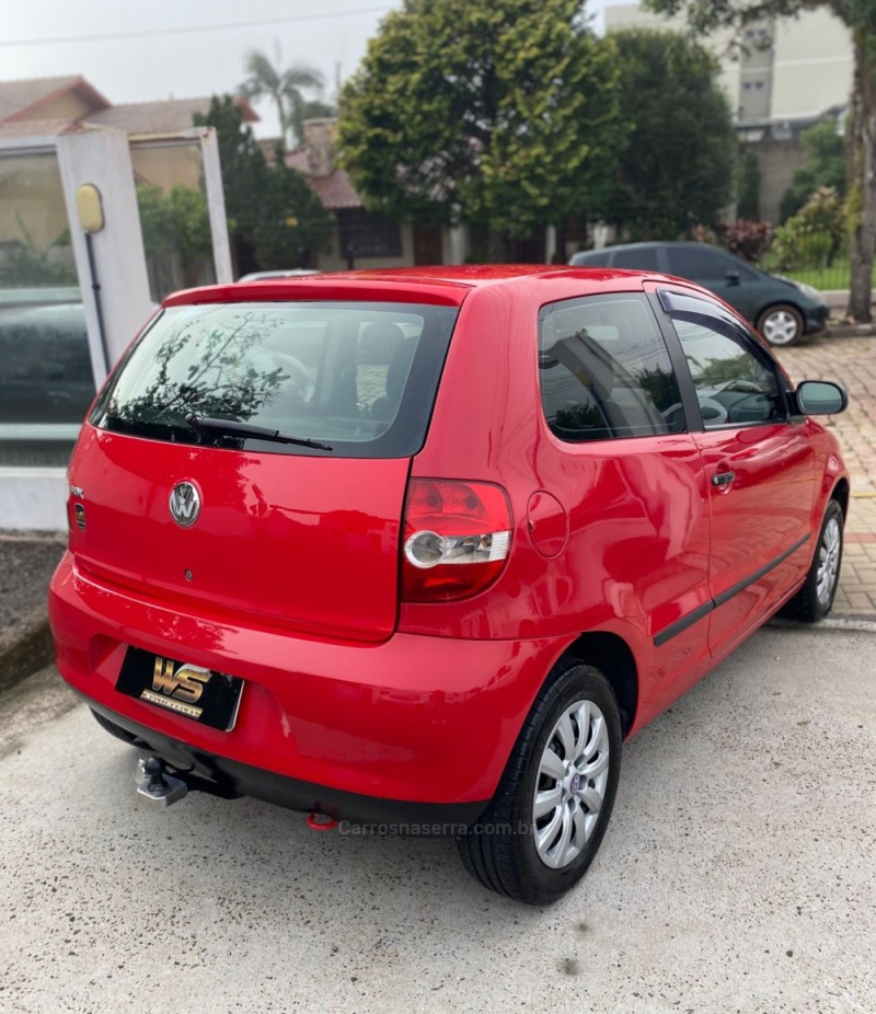FOX 1.0 MI 8V FLEX 2P MANUAL - 2004 - VENâNCIO AIRES