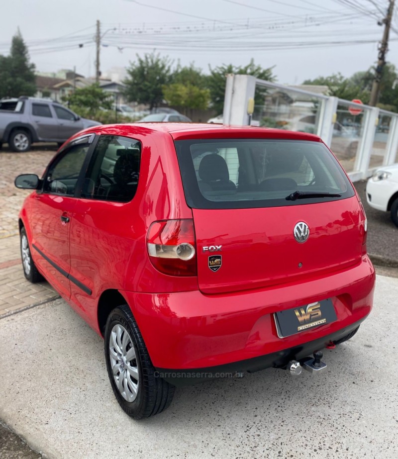 FOX 1.0 MI 8V FLEX 2P MANUAL - 2004 - VENâNCIO AIRES