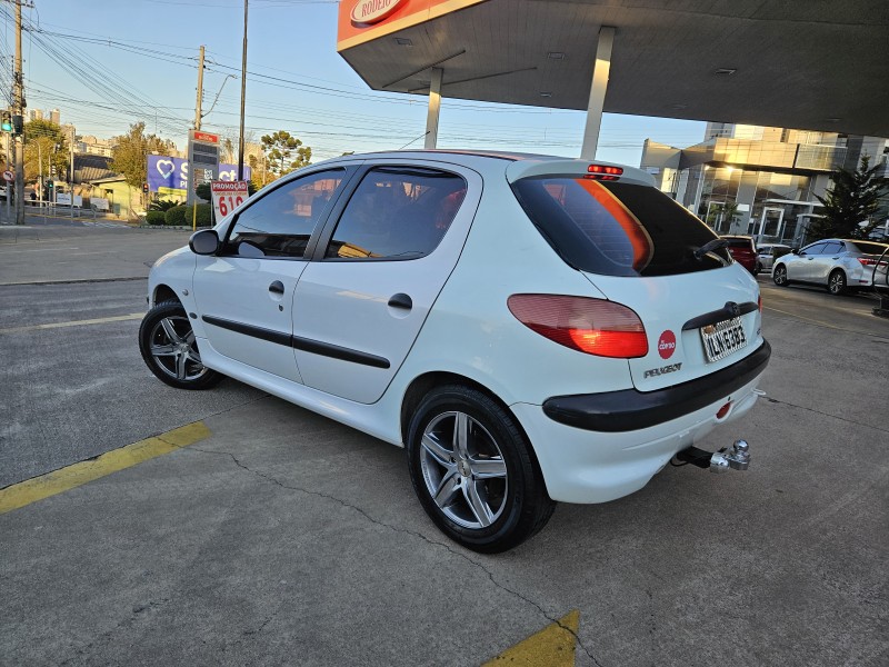 206 1.6 SELECTION 16V GASOLINA 4P MANUAL - 2004 - CAXIAS DO SUL