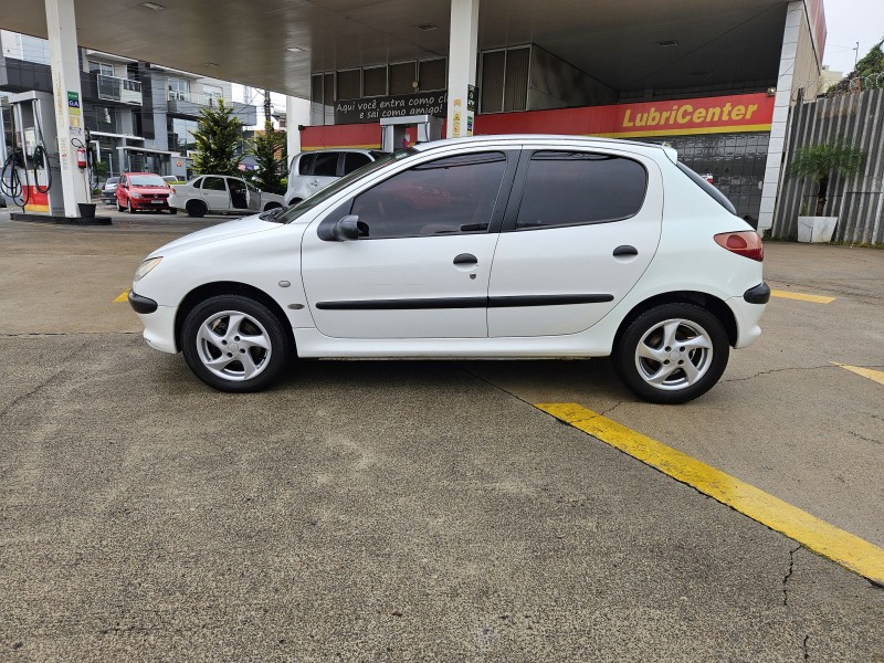 206 1.6 SELECTION 16V GASOLINA 4P MANUAL - 2004 - CAXIAS DO SUL