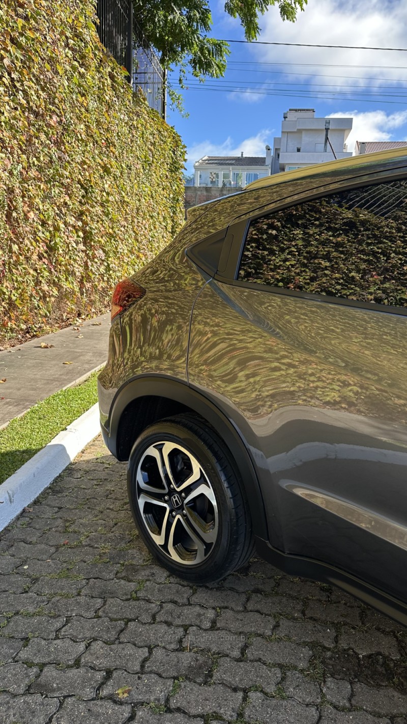 HR-V 1.8 16V FLEX TOURING 4P AUTOMÁTICO - 2018 - MONTENEGRO