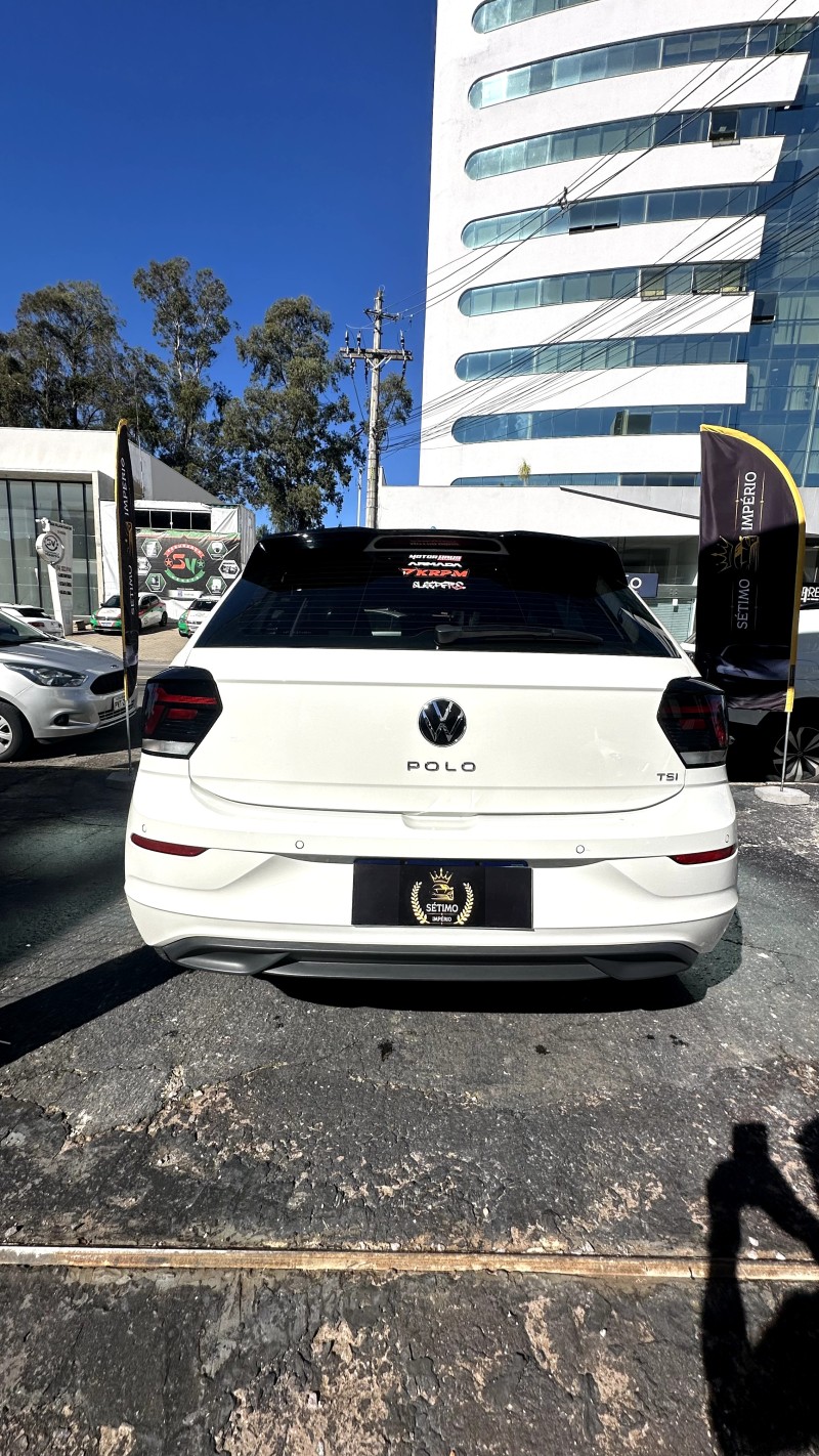 POLO 1.0	200 TSI HIGHLINE AUTOMÁTICO  - 2023 - CAXIAS DO SUL