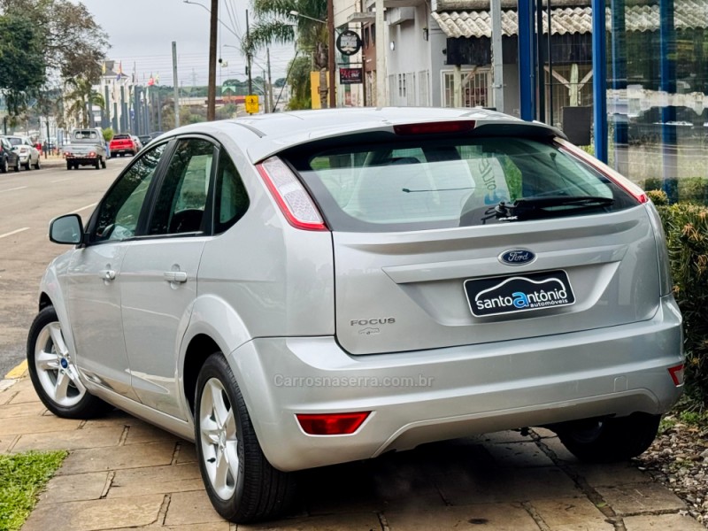 FOCUS 1.6 GLX 16V FLEX 4P MANUAL - 2012 - LAGOA VERMELHA