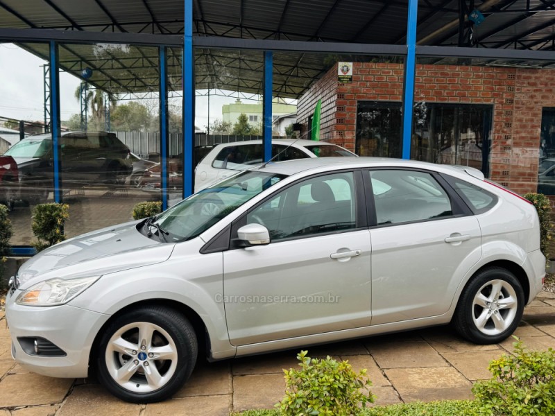 FOCUS 1.6 GLX 16V FLEX 4P MANUAL - 2012 - LAGOA VERMELHA