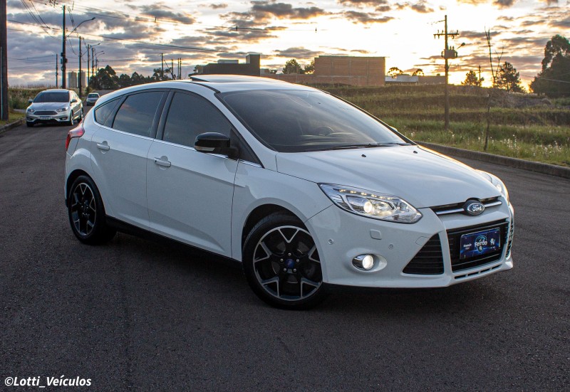 FOCUS 2.0 TITANIUM PLUS 16V FLEX 4P AUTOMÁTICO
