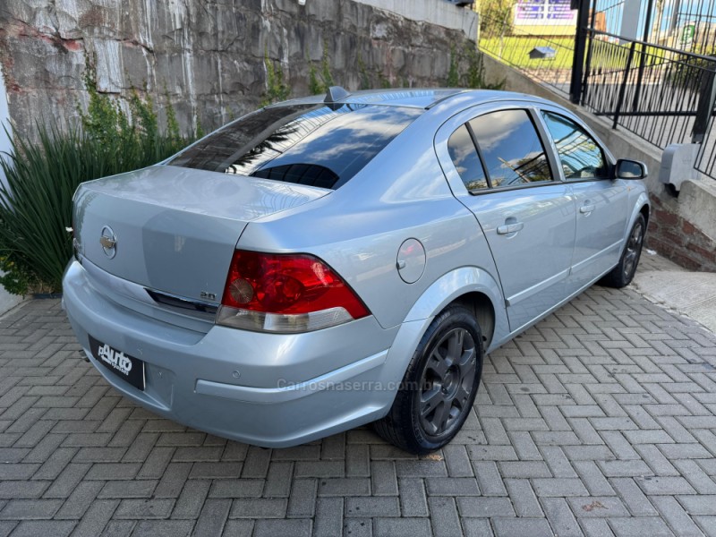 VECTRA 2.0 MPFI ELEGANCE 8V 140CV FLEX 4P MANUAL - 2008 - FARROUPILHA