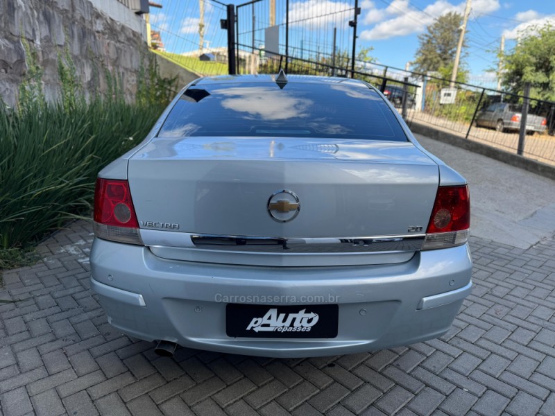 VECTRA 2.0 MPFI ELEGANCE 8V 140CV FLEX 4P MANUAL - 2008 - FARROUPILHA