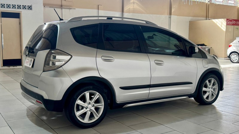 FIT 1.5 TWIST 16V FLEX 4P AUTOMÁTICO - 2014 - ESTâNCIA VELHA