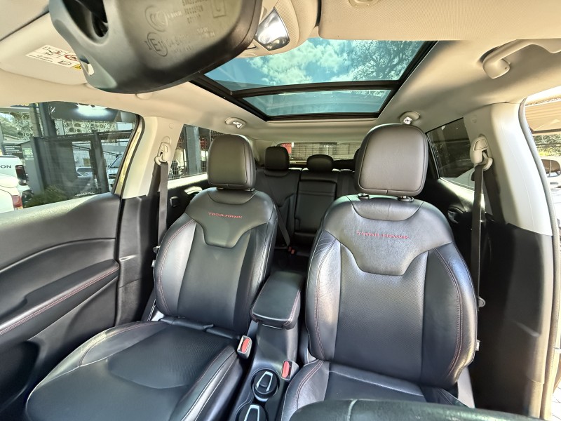 COMPASS 2.0 16V DIESEL TRAILHAWK 4X4 AUTOMÁTICO - 2018 - NOVA PETRóPOLIS