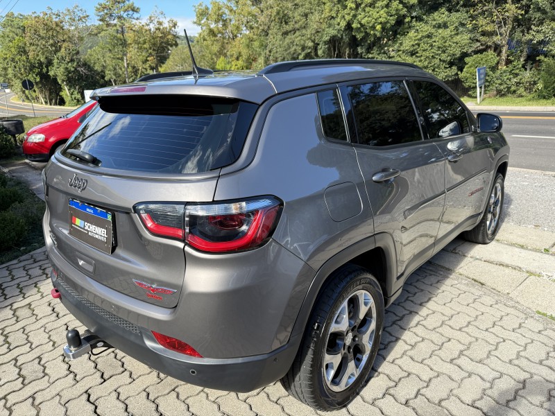 COMPASS 2.0 16V DIESEL TRAILHAWK 4X4 AUTOMÁTICO - 2018 - NOVA PETRóPOLIS
