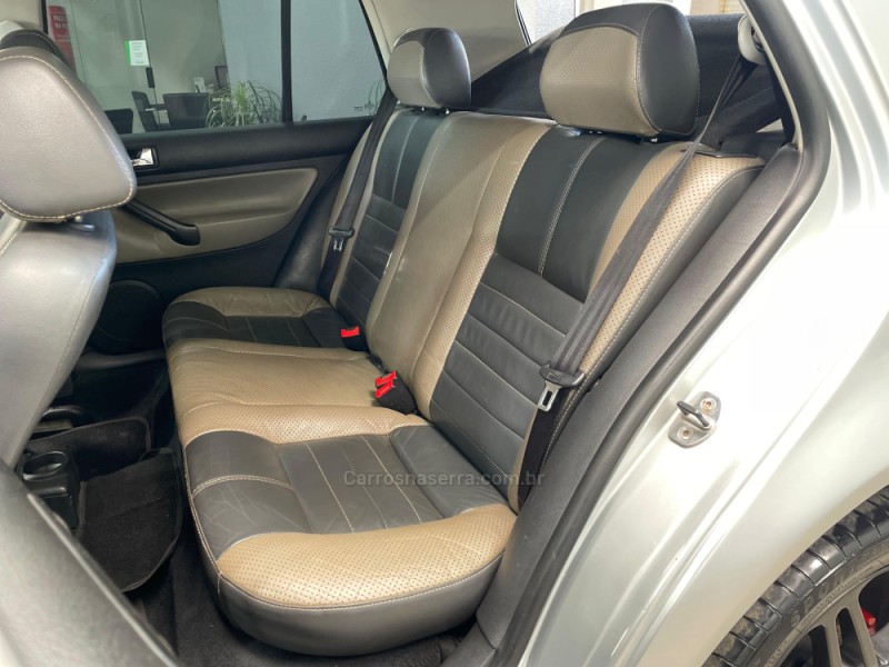 GOLF 1.6 MI SPORTLINE 8V FLEX 4P MANUAL - 2008 - VACARIA