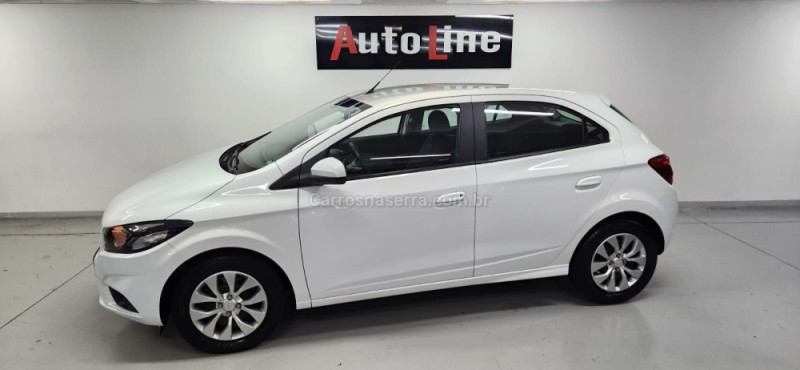 ONIX 1.4 MPFI LT 8V FLEX 4P MANUAL - 2017 - BENTO GONçALVES