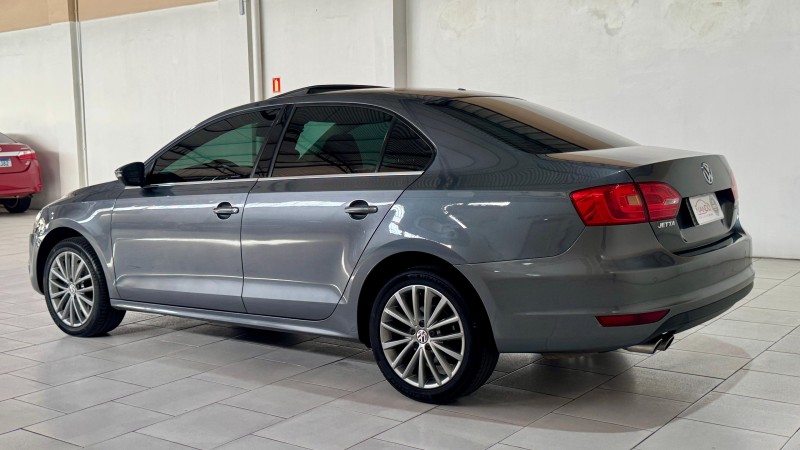 JETTA 2.0 16V TSI GLI 350 GASOLINA 4P AUTOMÁTICO - 2011 - ESTâNCIA VELHA