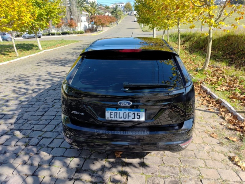 FOCUS 1.6 GLX 16V FLEX 4P MANUAL - 2012 - FARROUPILHA