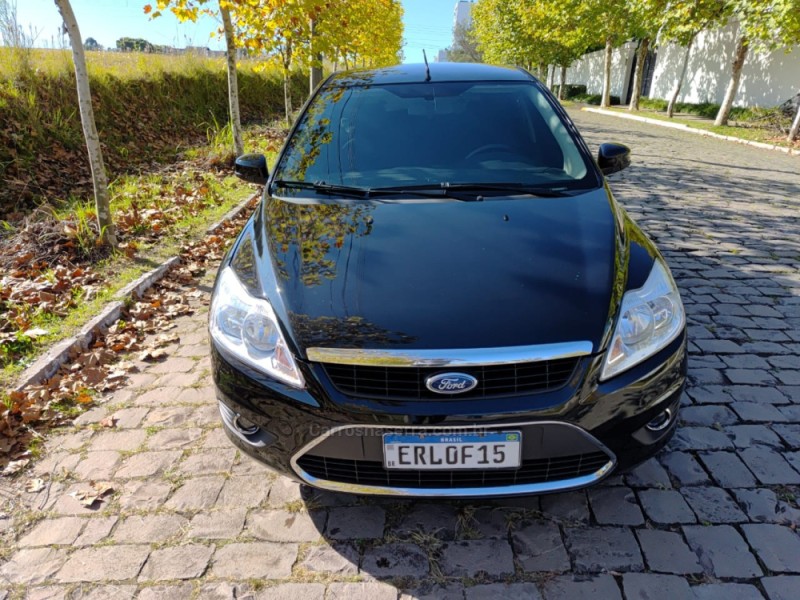 FOCUS 1.6 GLX 16V FLEX 4P MANUAL - 2012 - FARROUPILHA