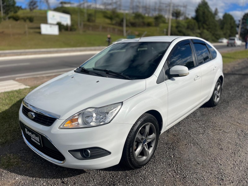 FOCUS 1.6 GLX 16V FLEX 4P MANUAL - 2013 - FARROUPILHA