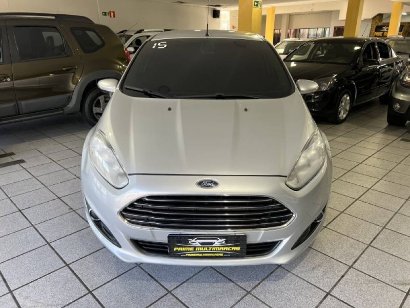 FIESTA 1.6 TITANIUM HATCH 16V FLEX 4P MANUAL - 2015 - CAXIAS DO SUL