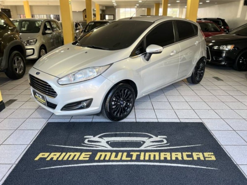 FIESTA 1.6 TITANIUM HATCH 16V FLEX 4P MANUAL - 2015 - CAXIAS DO SUL