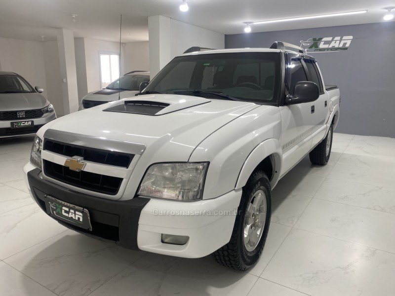S10 2.4 MPFI EXECUTIVE 4X2 CD 8V FLEX 4P MANUAL - 2011 - BENTO GONçALVES
