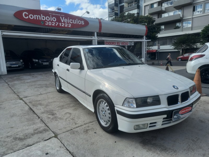 325I 2.5 SEDAN 24V GASOLINA 4P AUTOMÁTICO - 1993 - CAXIAS DO SUL