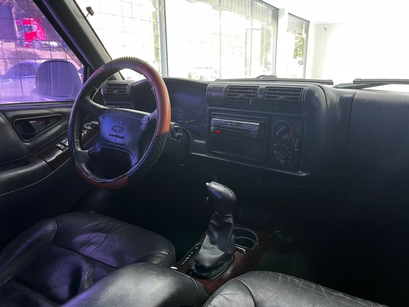 BLAZER 4.3 SFI DLX EXECUTIVE 4X2 V6 12V GASOLINA 4P AUTOMÁTICO - 1999 - CAXIAS DO SUL