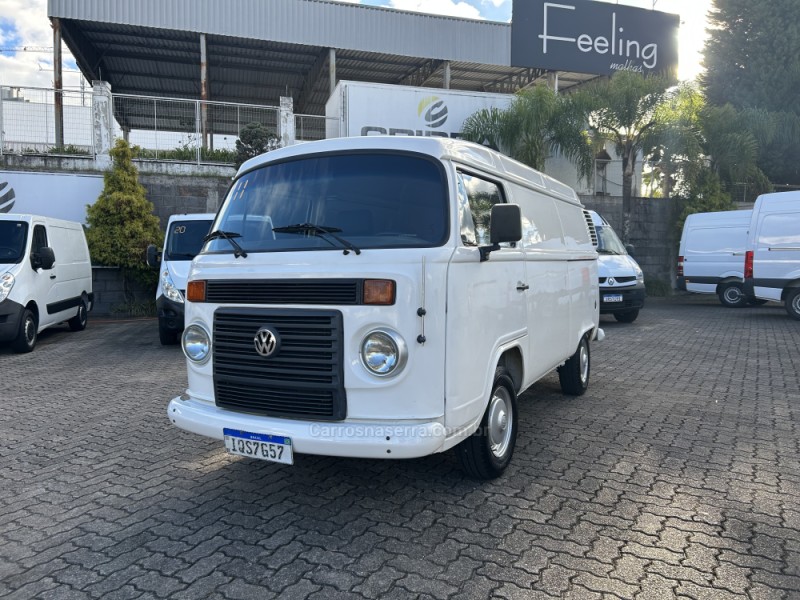 KOMBI 1.4 MI STD 8V FLEX 4P MANUAL - 2011 - FARROUPILHA