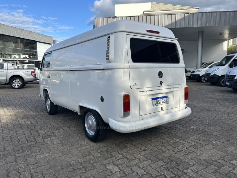 KOMBI 1.4 MI STD 8V FLEX 4P MANUAL - 2011 - FARROUPILHA