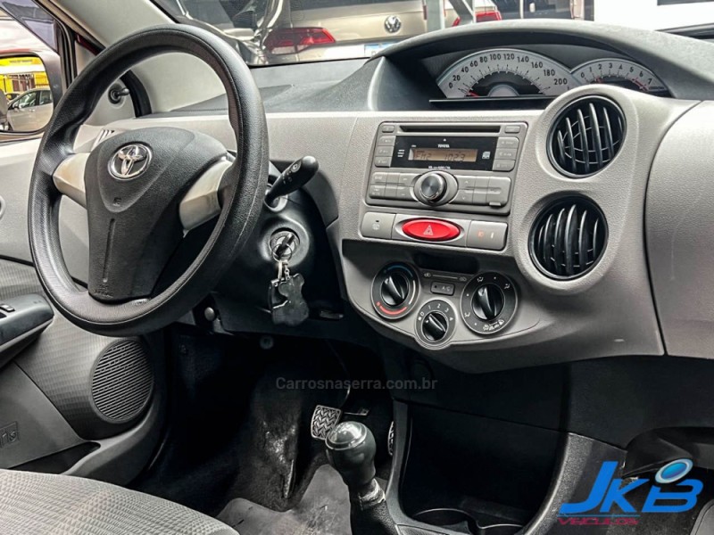 ETIOS 1.3 XS 16V FLEX 4P MANUAL - 2013 - NOVO HAMBURGO