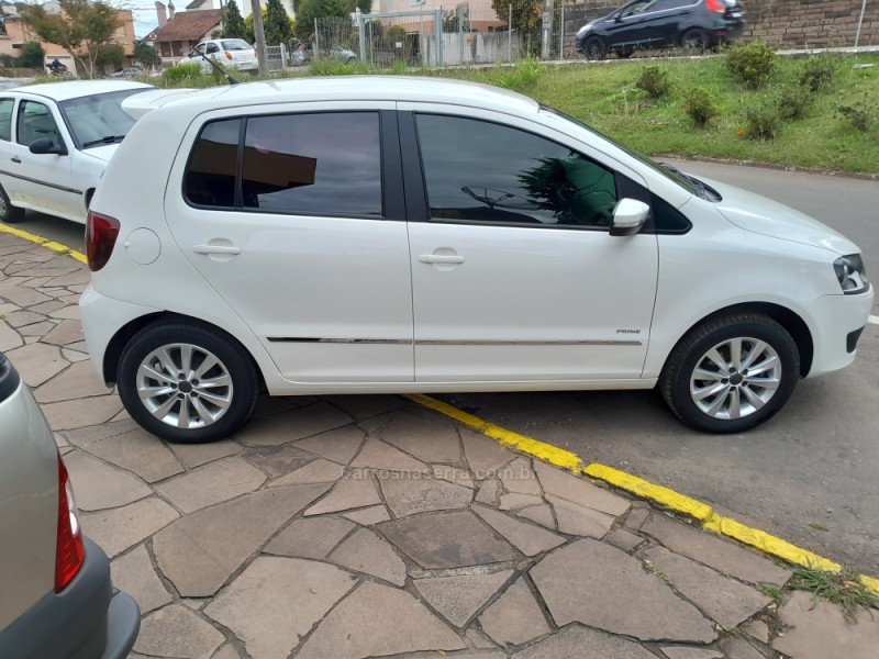 FOX 1.6 MI PRIME 8V FLEX 4P MANUAL - 2012 - NOVA PRATA