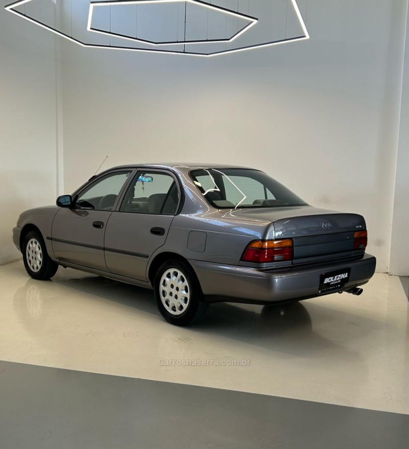 COROLLA 1.6 DX 16V GASOLINA 4P MANUAL - 1995 - NOVO HAMBURGO