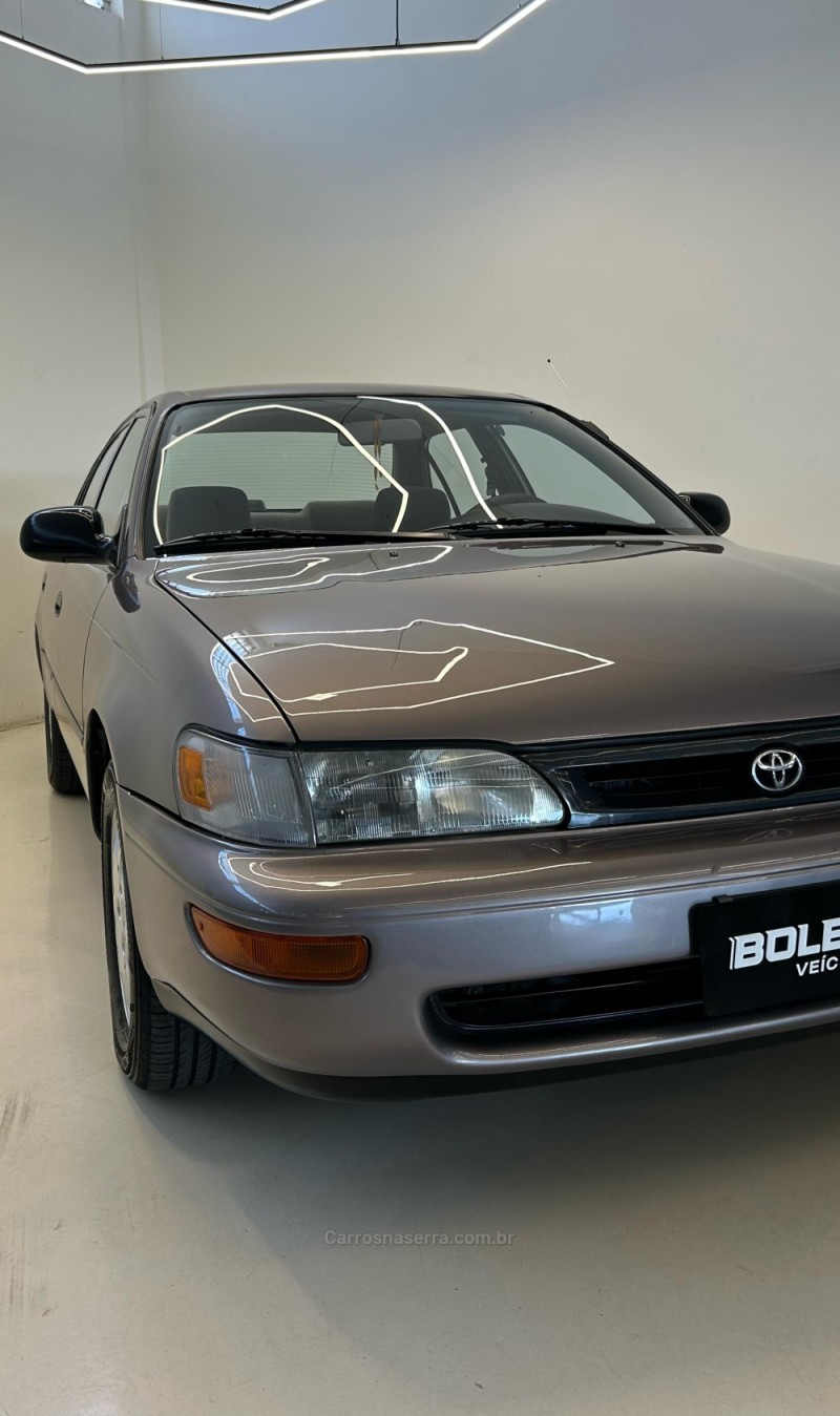 COROLLA 1.6 DX 16V GASOLINA 4P MANUAL - 1995 - NOVO HAMBURGO