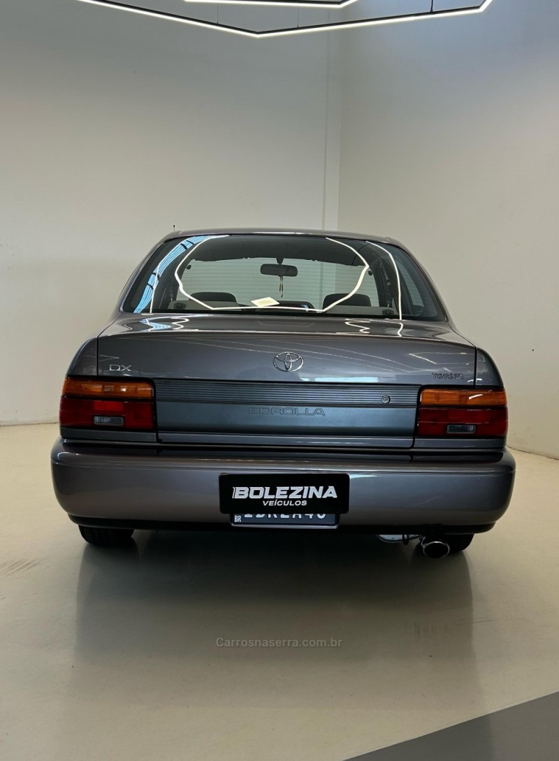 COROLLA 1.6 DX 16V GASOLINA 4P MANUAL - 1995 - NOVO HAMBURGO