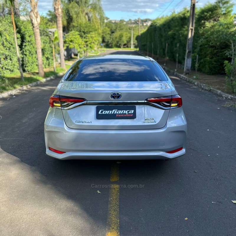 COROLLA 1.8 ALTIS 16V HÍBRIDO 4P AUTOMÁTICO - 2021 - CAMPO BOM