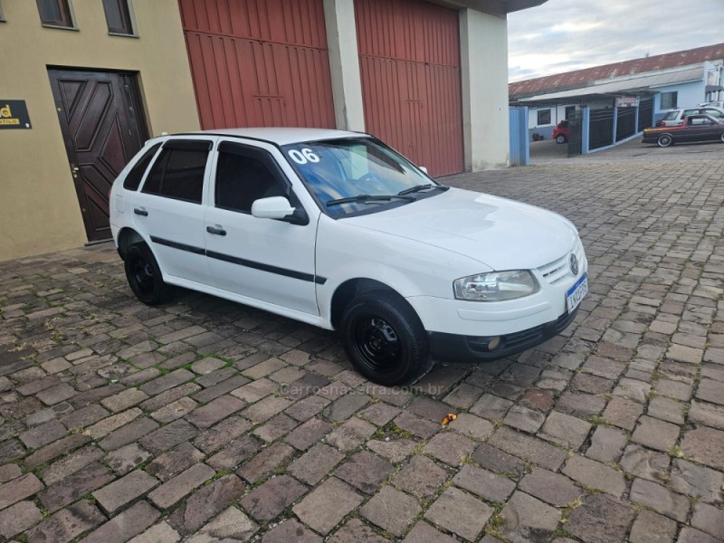 GOL 1.0 MI 8V FLEX 4P MANUAL G.IV - 2006 - VERANóPOLIS
