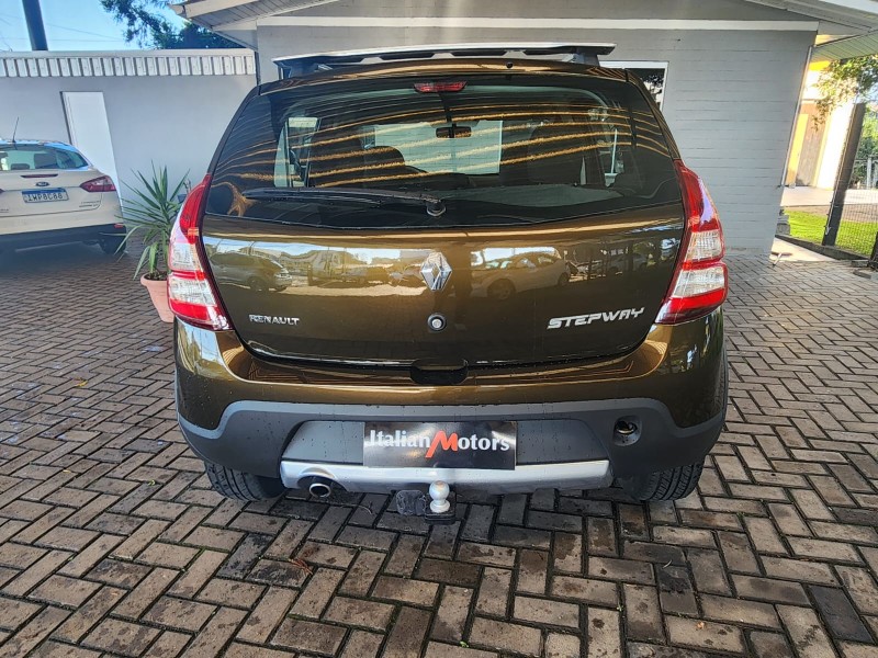 SANDERO 1.6 STEPWAY 16V DYNAMIQUE FLEX 4P MANUAL - 2014 - CAXIAS DO SUL
