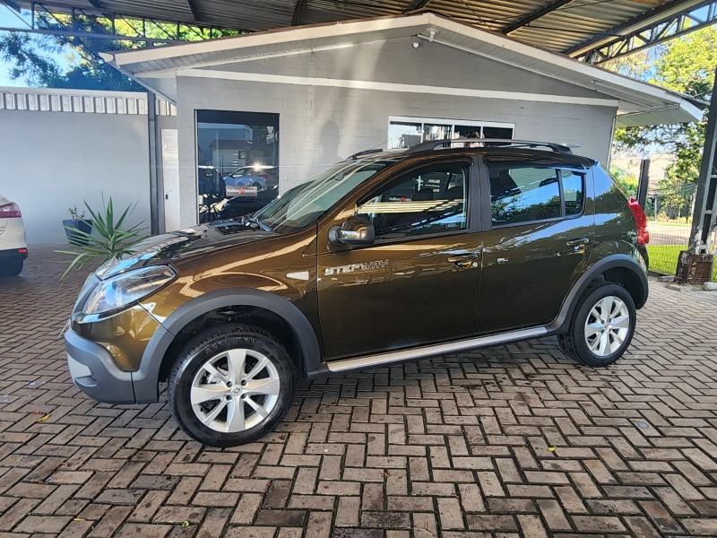 SANDERO 1.6 STEPWAY 16V DYNAMIQUE FLEX 4P MANUAL - 2014 - CAXIAS DO SUL