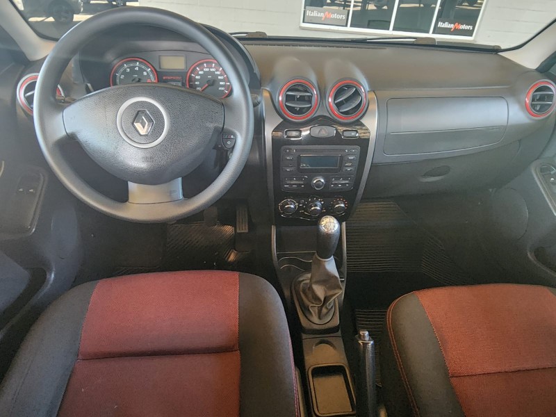 SANDERO 1.6 STEPWAY 16V DYNAMIQUE FLEX 4P MANUAL - 2014 - CAXIAS DO SUL
