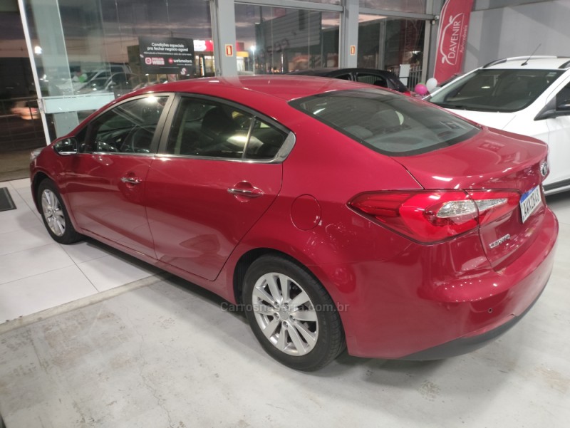 CERATO 1.6 EX SEDAN 16V GASOLINA 4P AUTOMÁTICO - 2014 - TAQUARA