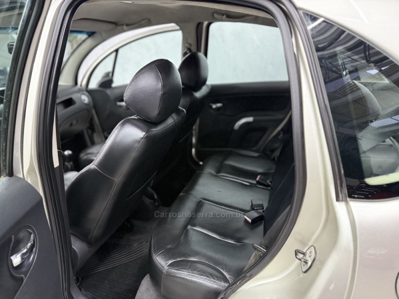 C3 1.4 I GLX 8V FLEX 4P MANUAL - 2012 - SAPIRANGA