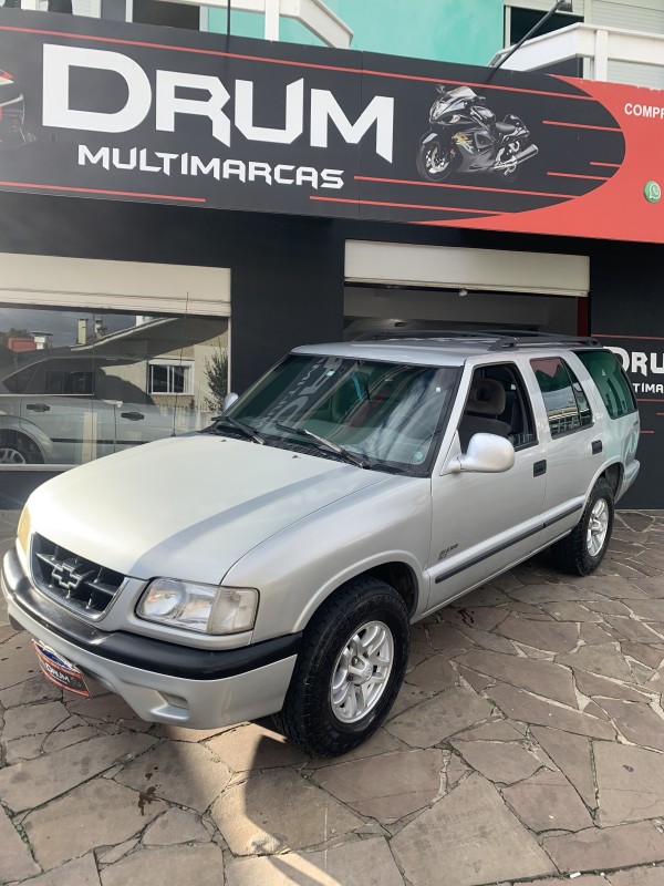 BLAZER 2.5 DLX 4X4 8V TURBO DIESEL 4P MANUAL - 1999 - CAXIAS DO SUL