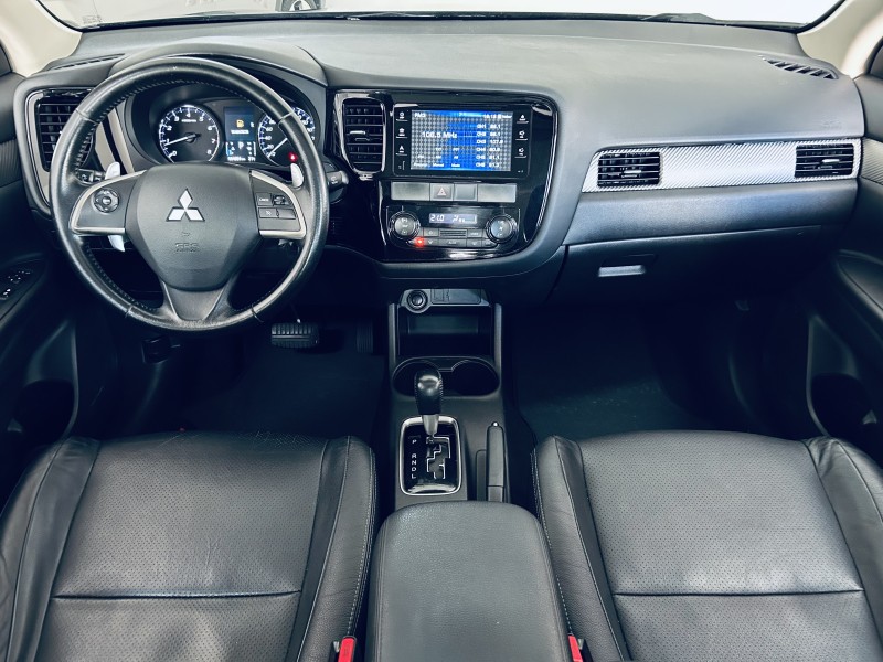 OUTLANDER 2.0 16V GASOLINA 4P AUTOMÁTICO - 2015 - CAXIAS DO SUL