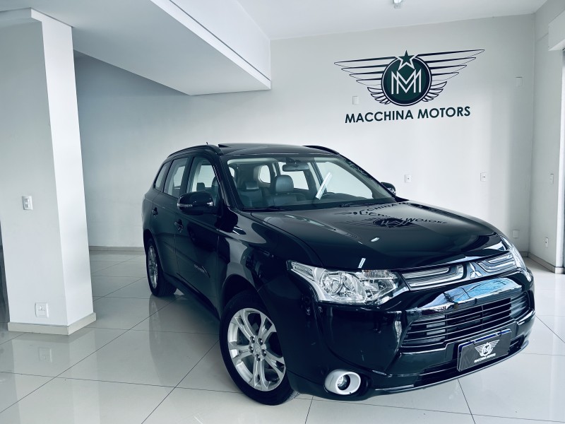 OUTLANDER 2.0 16V GASOLINA 4P AUTOMÁTICO - 2015 - CAXIAS DO SUL