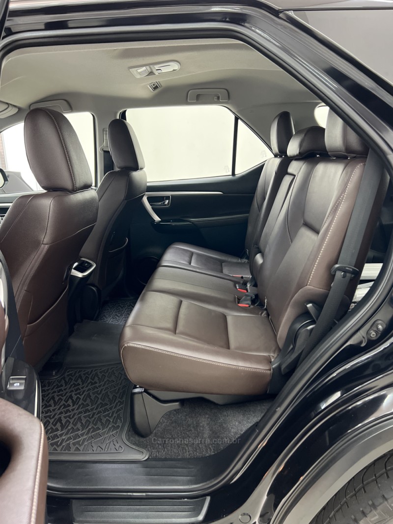 HILUX SW4 2.8 SRX 4X4 16V TURBO INTERCOOLER DIESEL 4P AUTOMÁTICO - 2017 - BENTO GONçALVES