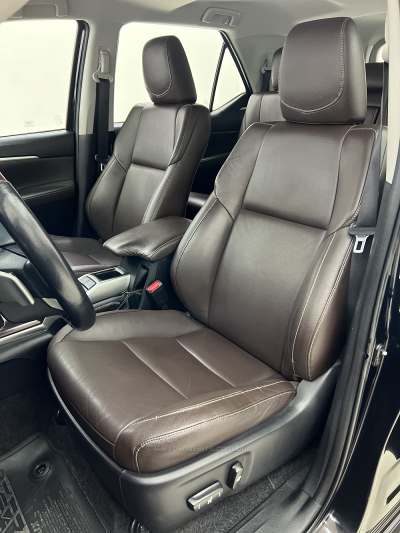 HILUX SW4 2.8 SRX 4X4 16V TURBO INTERCOOLER DIESEL 4P AUTOMÁTICO - 2017 - BENTO GONçALVES