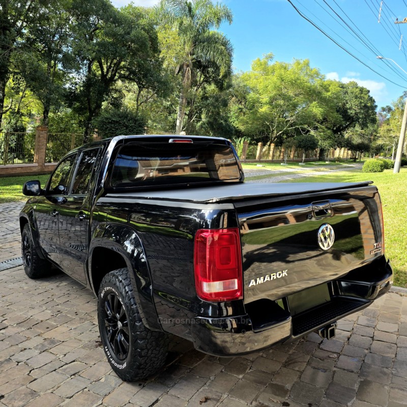AMAROK 2.0 TRENDLINE 4X4 CD 16V TURBO INTERCOOLER DIESEL 4P AUTOMÁTICO - 2018 - CAXIAS DO SUL