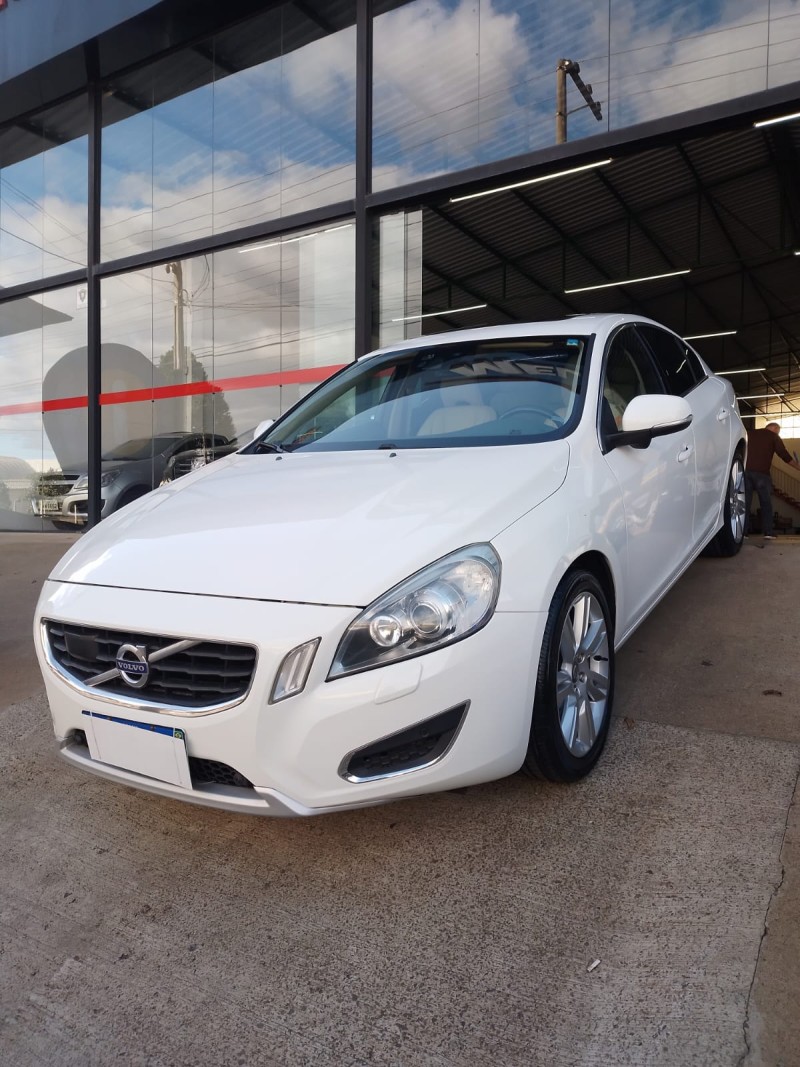 S60 3.0 T6 AWD GASOLINA 4P AUTOMÁTICO - 2011 - VACARIA