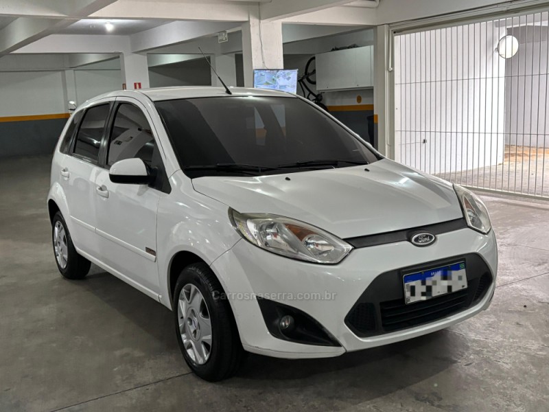 FIESTA 1.6 ROCAM SE PLUS HATCH 8V FLEX 4P MANUAL - 2013 - CAXIAS DO SUL