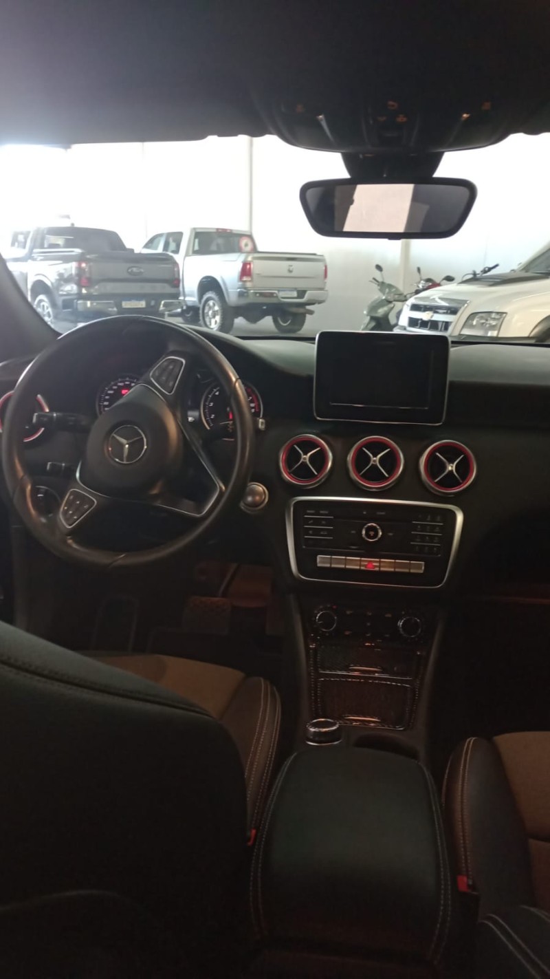 A 200 1.6 TURBO 16V FLEX 4P AUTOMÁTICO - 2018 - VACARIA