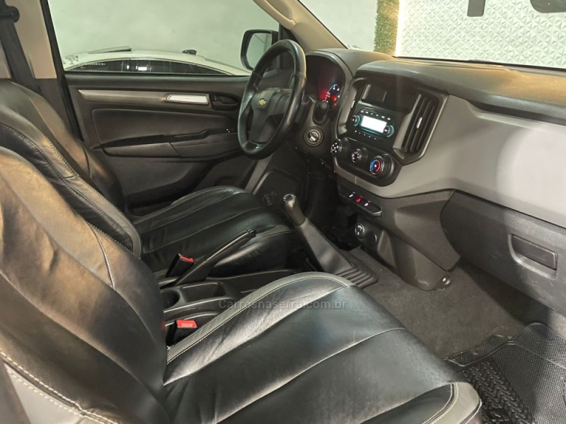 S10 2.8 LS 4X4 CS 16V TURBO DIESEL 2P MANUAL - 2019 - NOVO HAMBURGO